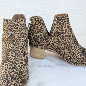 Dolce Vita Bo Booties- Brand New!